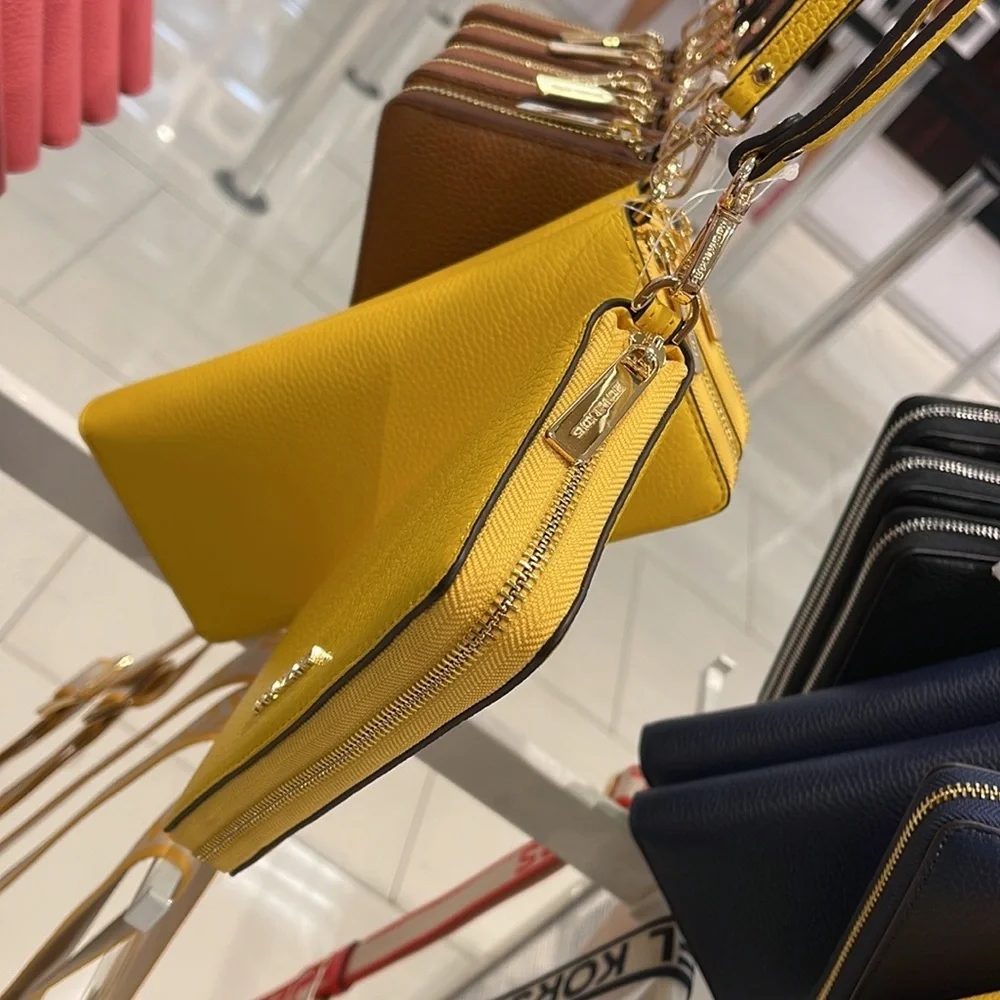 Michael Kors Jet Set Travel Large Travel CONTINENTAL BUTTER